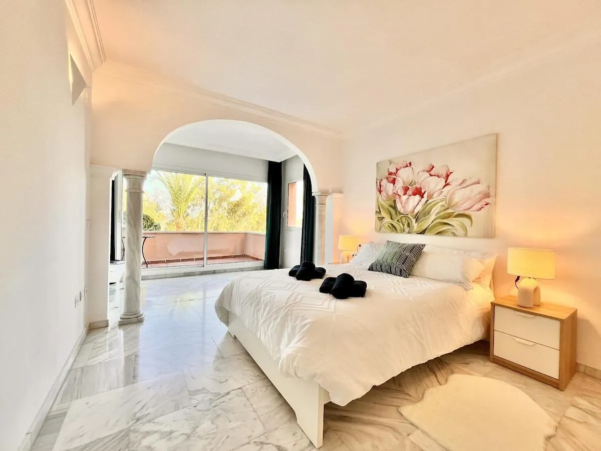 Gran Apartamento En Magna Marbella