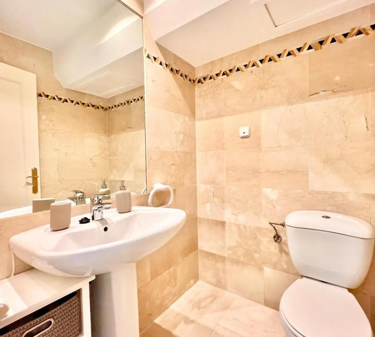 Gran Apartamento En Magna Marbella 0*,